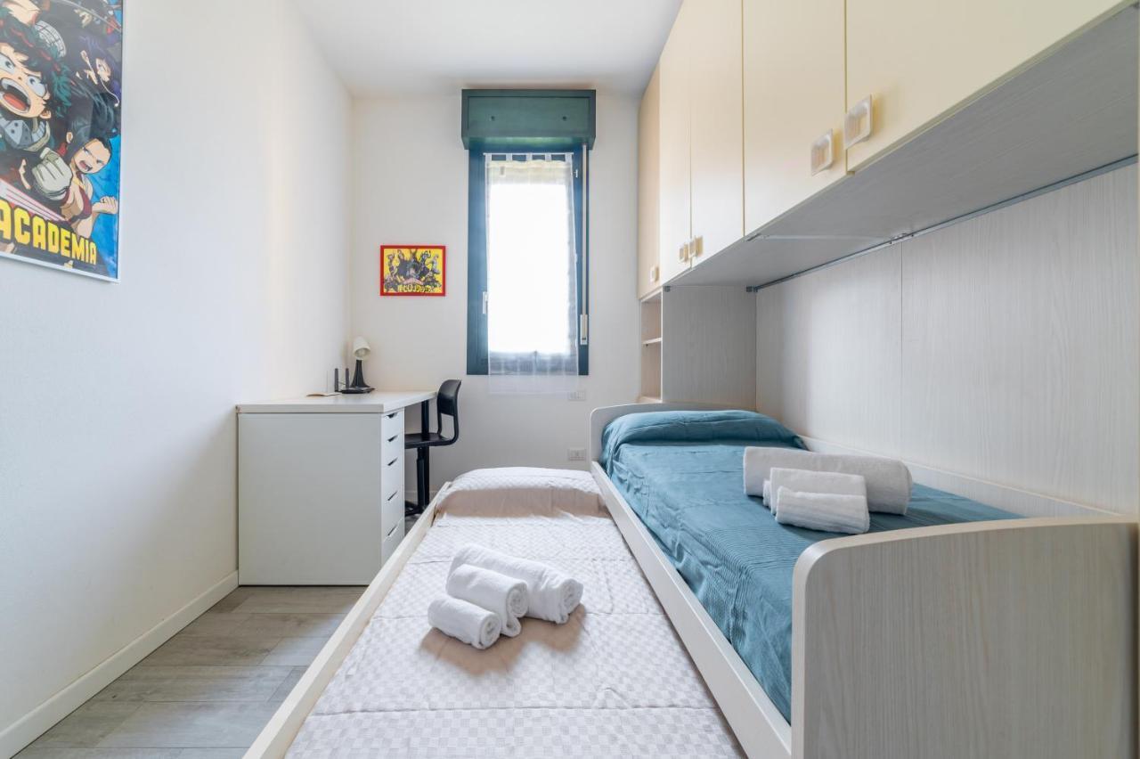 Parma Residential Apartment Con Balcone Extérieur photo