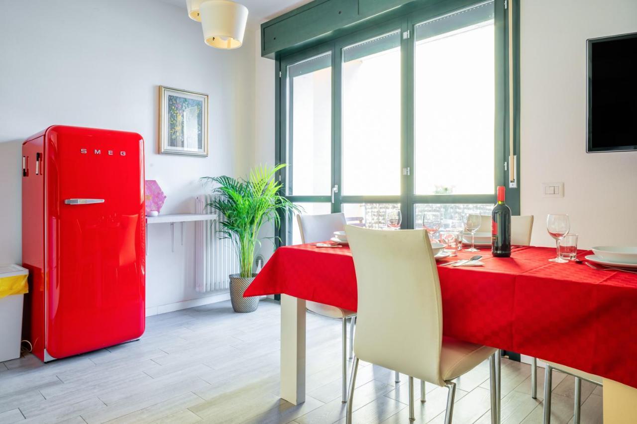 Parma Residential Apartment Con Balcone Extérieur photo